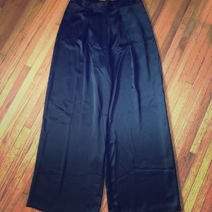 Wide-leg VS dress pant